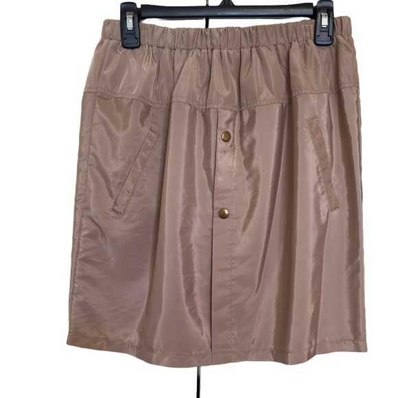 PrettyLittleThing Tan Mini Skirt Chic Design size 10 - Picture 3 of 3